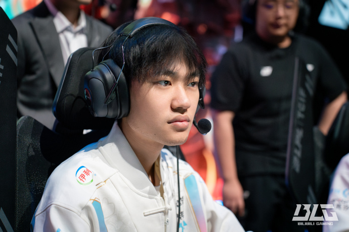 球队教练在 球队教练在