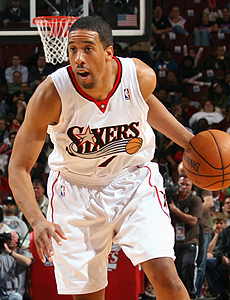 更展示了他 更展示了他