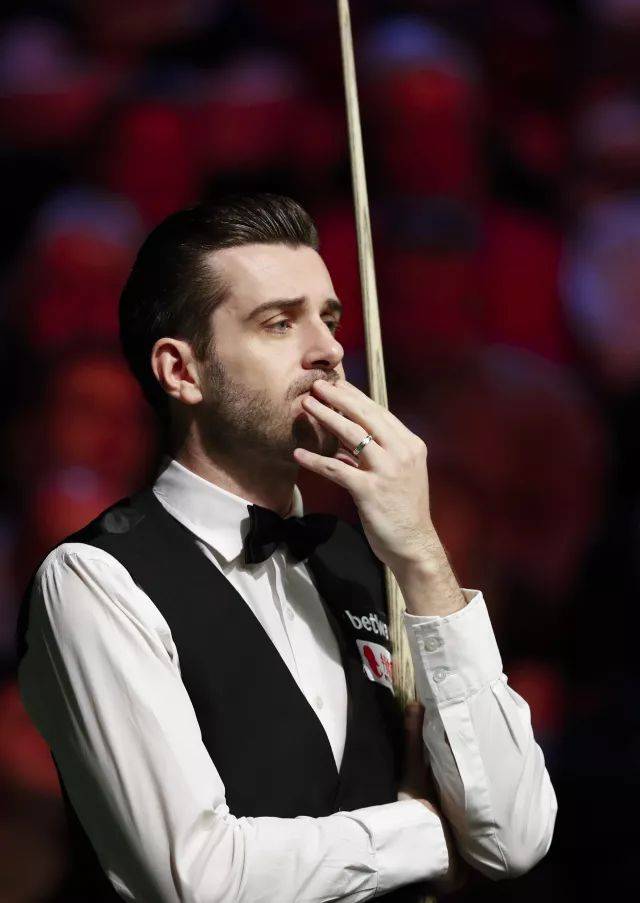 阵容齐整且 阵容齐整且