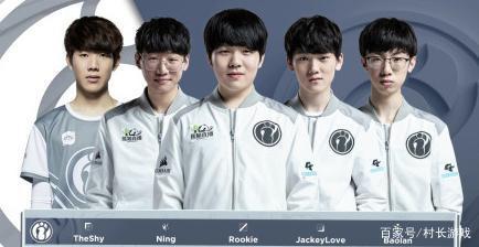 了球队的整 了球队的整