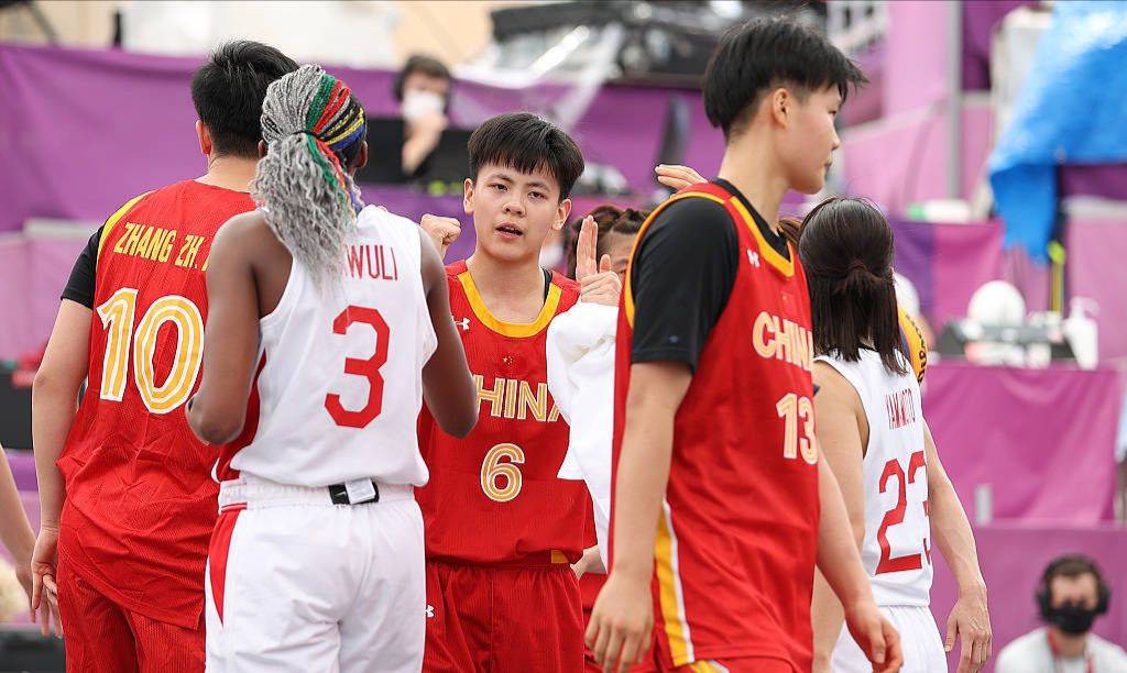 踩进窒息草 踩进窒息草