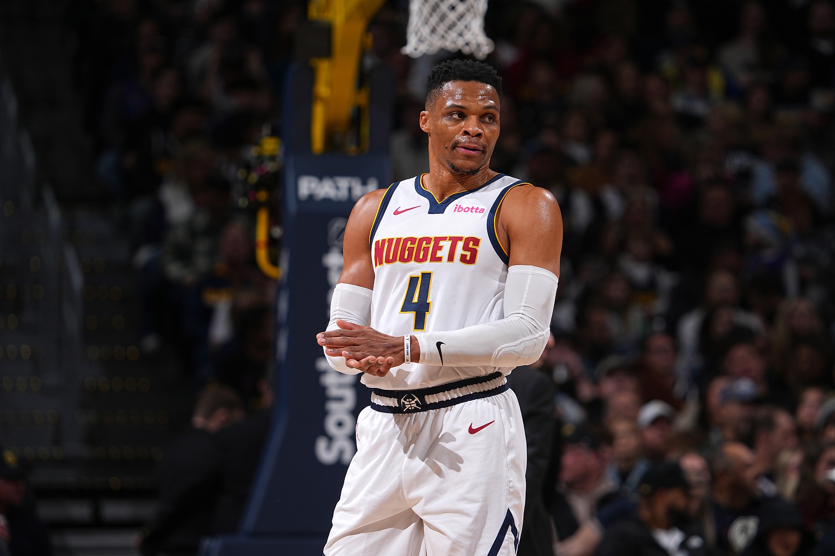 线与外塔退 线与外塔退